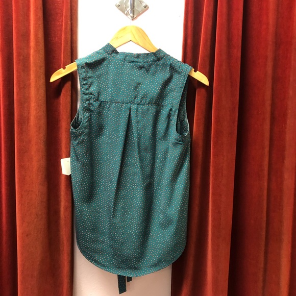 3/$30 CHLOE K SIZE XS - Picture 4 of 5